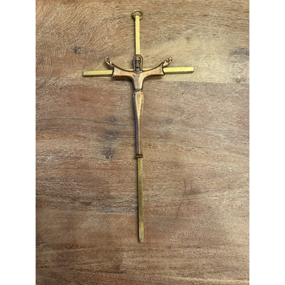 Vintage‎ Brass Risen Christ Cross  Religious Decor Wall Hanging 10x5